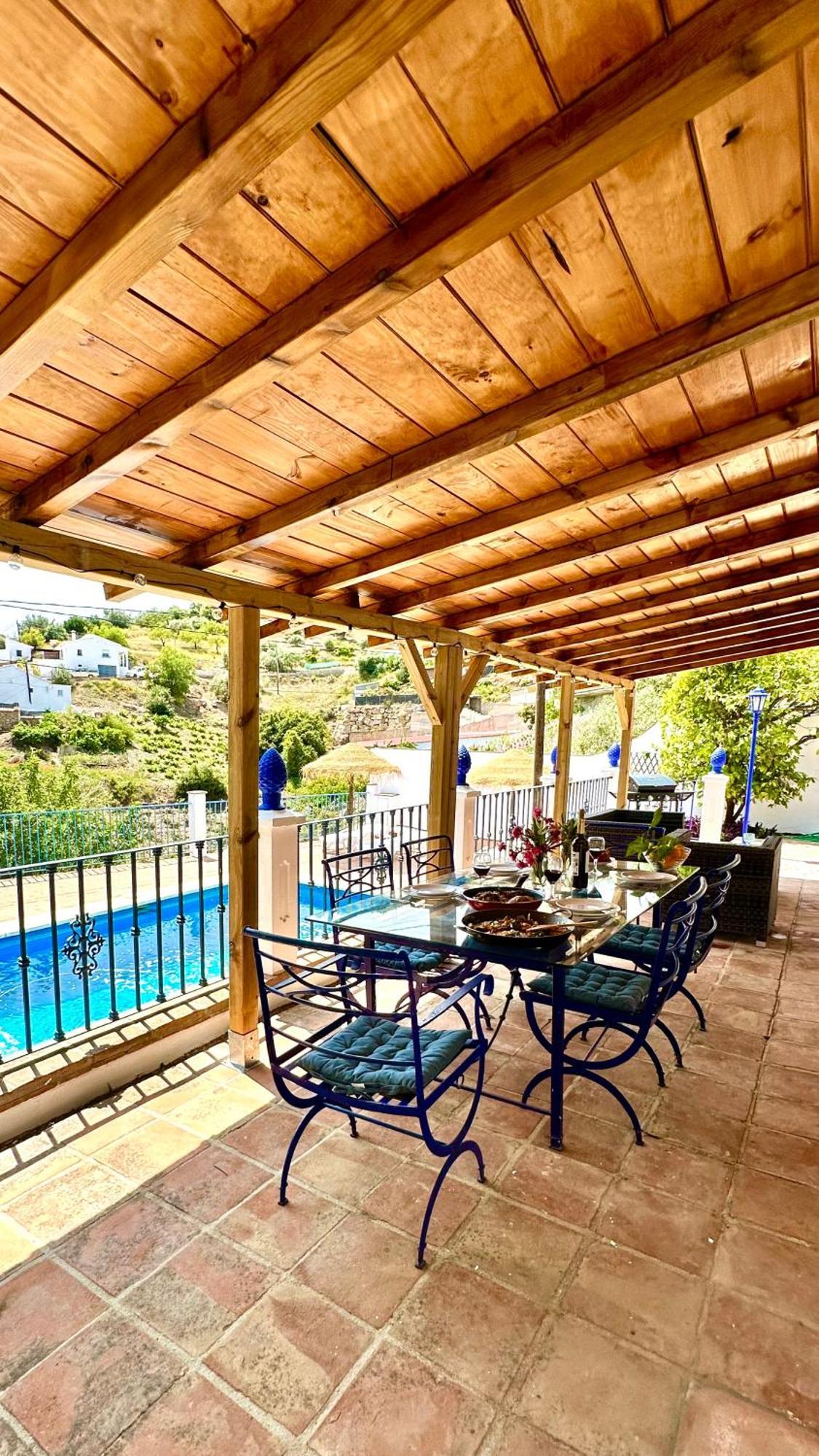 Vistas Al Lago With Private Pool Vinuela Exterior photo