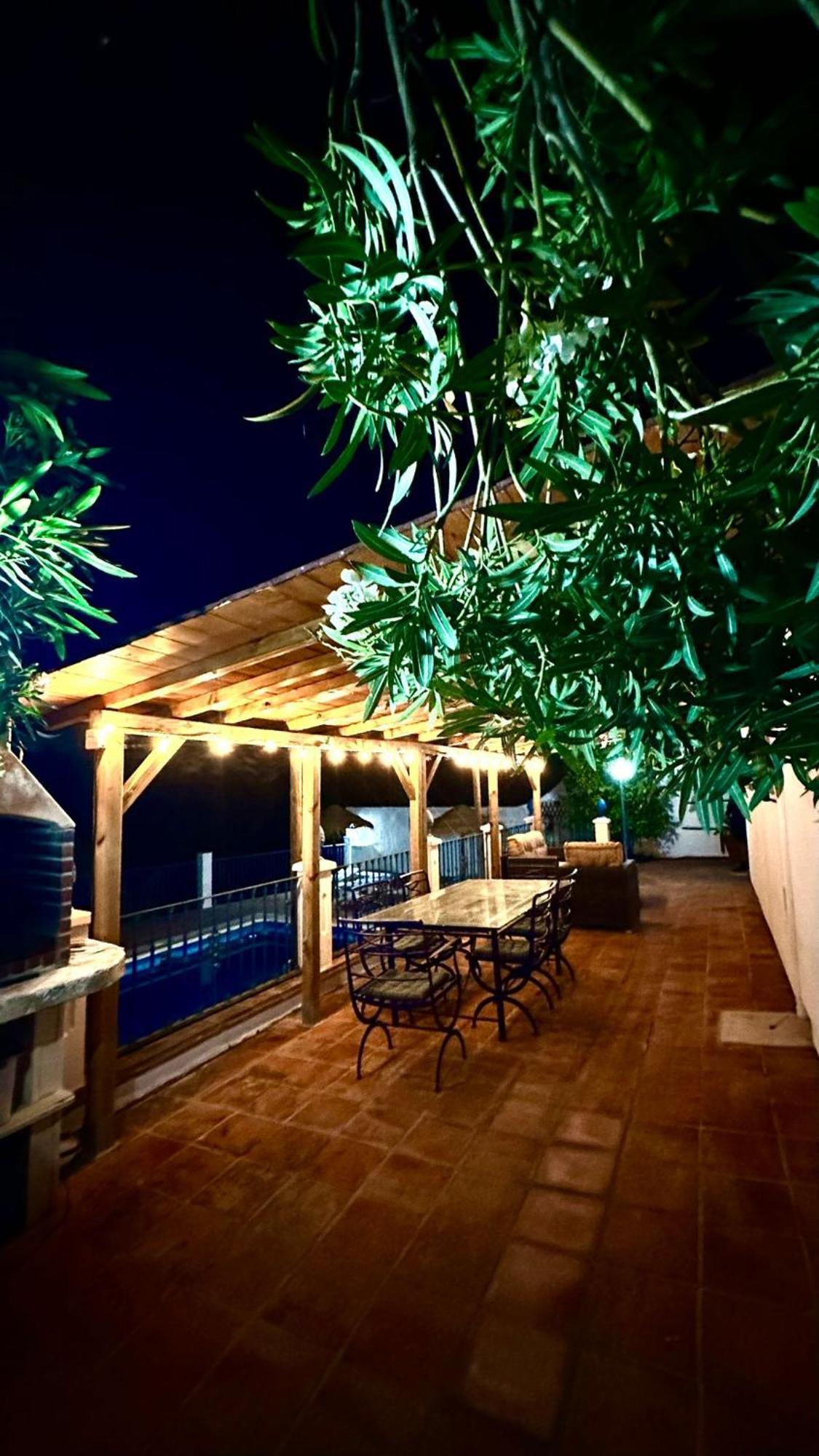 Vistas Al Lago With Private Pool Vinuela Exterior photo